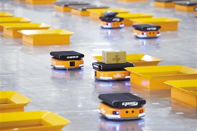 机器人助力邮政快递分拣