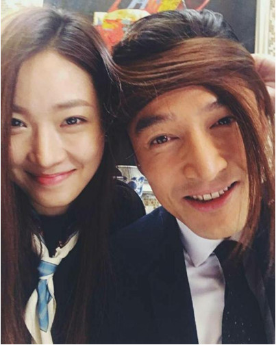 《猎场》女主罗伊人出席花椒1218直播节 官方cp胡歌会来么?