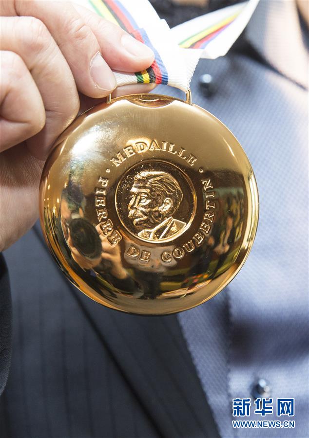 国际奥委会授予中国紫砂艺术家顾拜旦奖章(6)