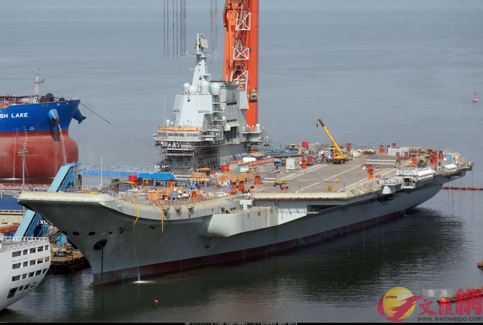 首艘国产航母建造已进入收尾阶段 武器装备即将就位,脚手架即将拆光