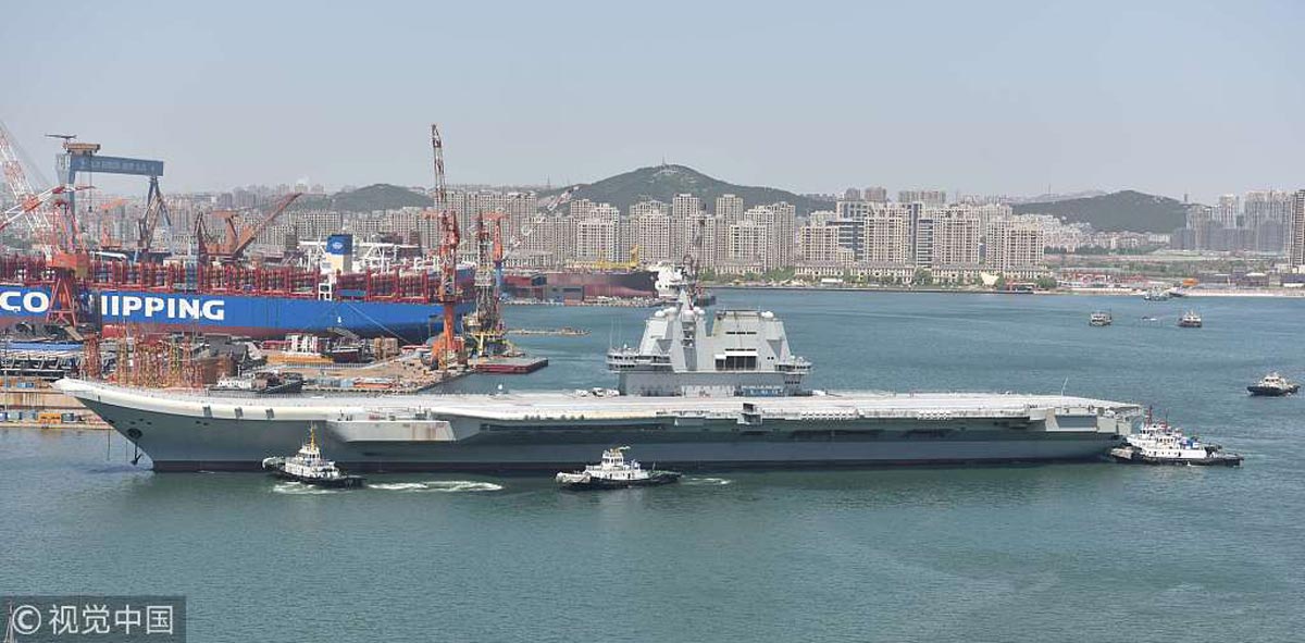 鞭炮响起我国第二艘航母完成首次海试返回大连测试达到预期目的2