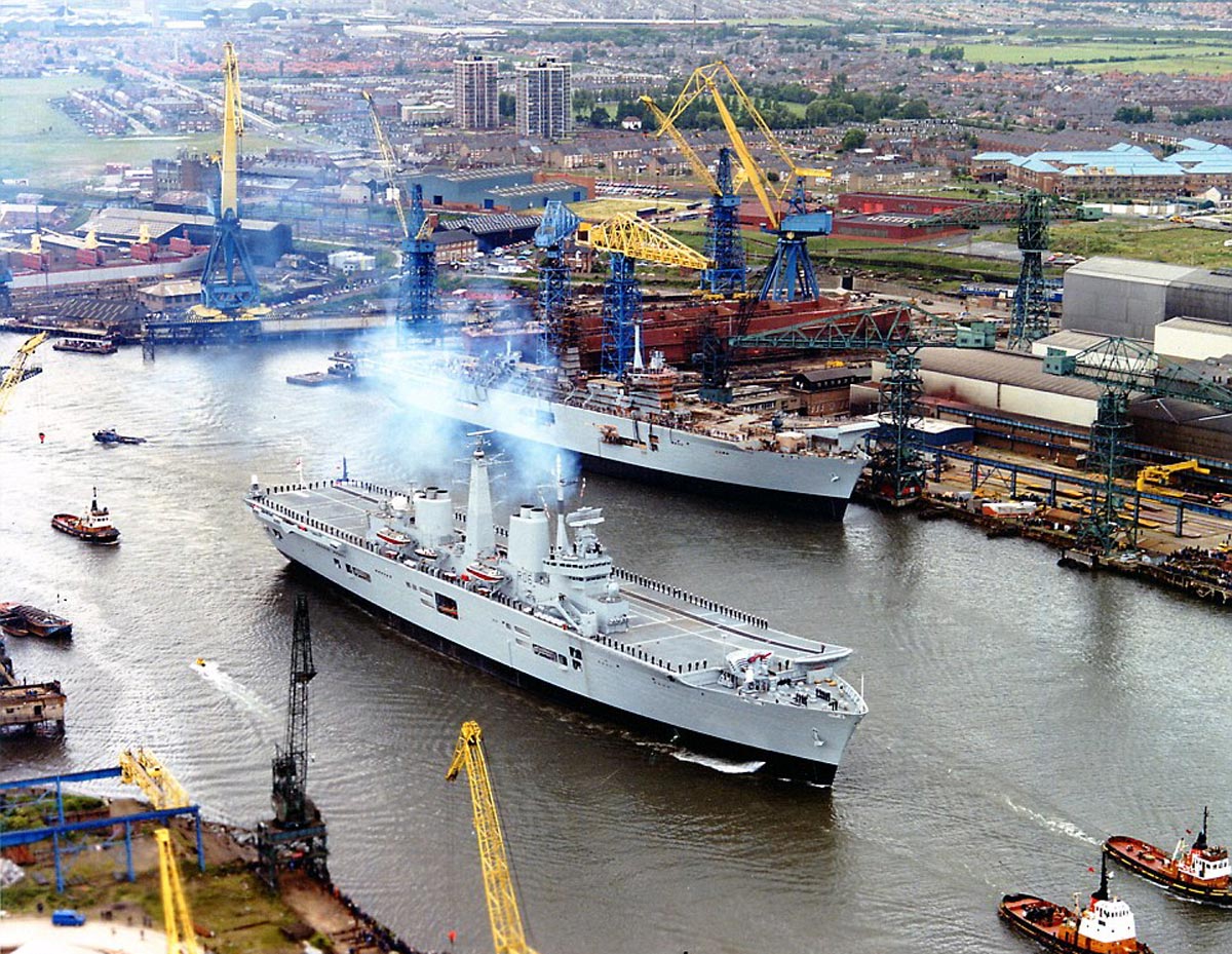 军媒打造一艘航母远比想象的复杂从卓越号看一艘航母的全寿命周期3