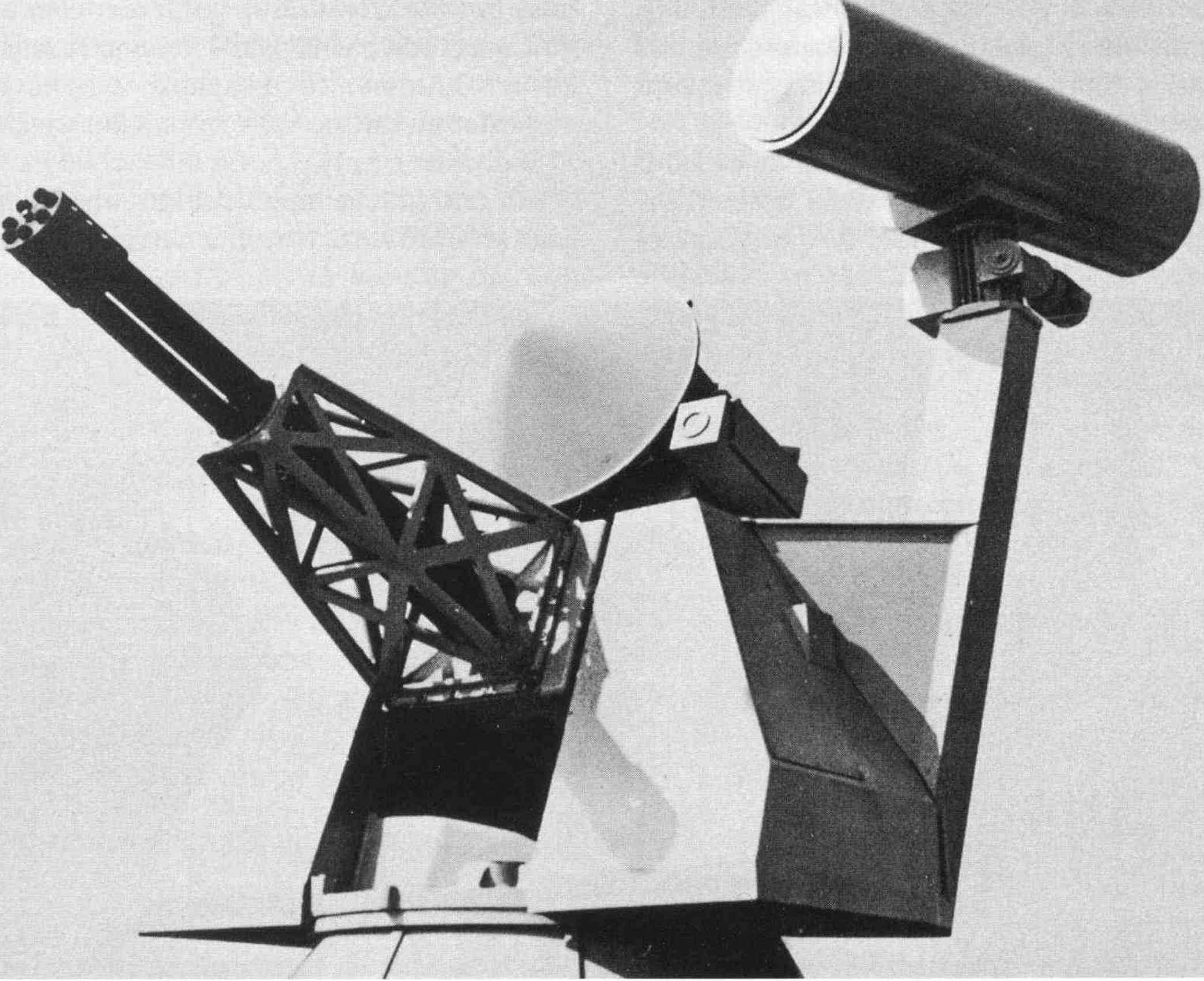 荷兰守门员近防炮射击演练俄媒已远落后于中国1130近防炮2