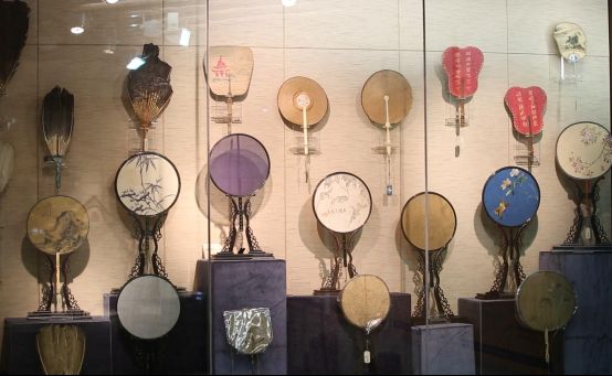 匠人与匠心寻访宫廷贡扇走进扇子王国王星记