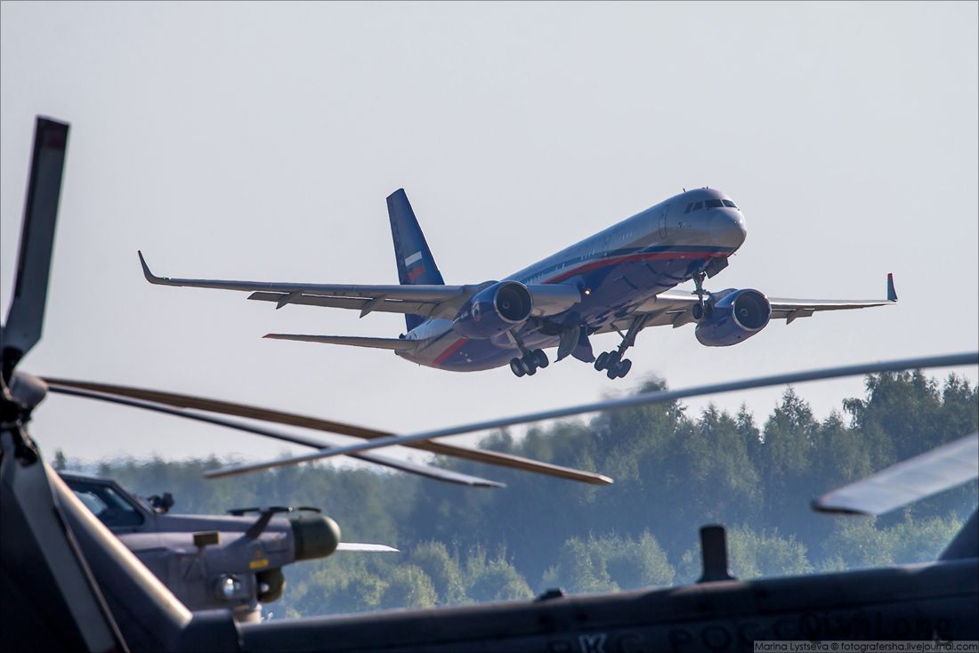 在展示现场的图-214客机(Ту-214).