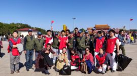 北京35中学生志愿者呼吁“全城零垃圾”