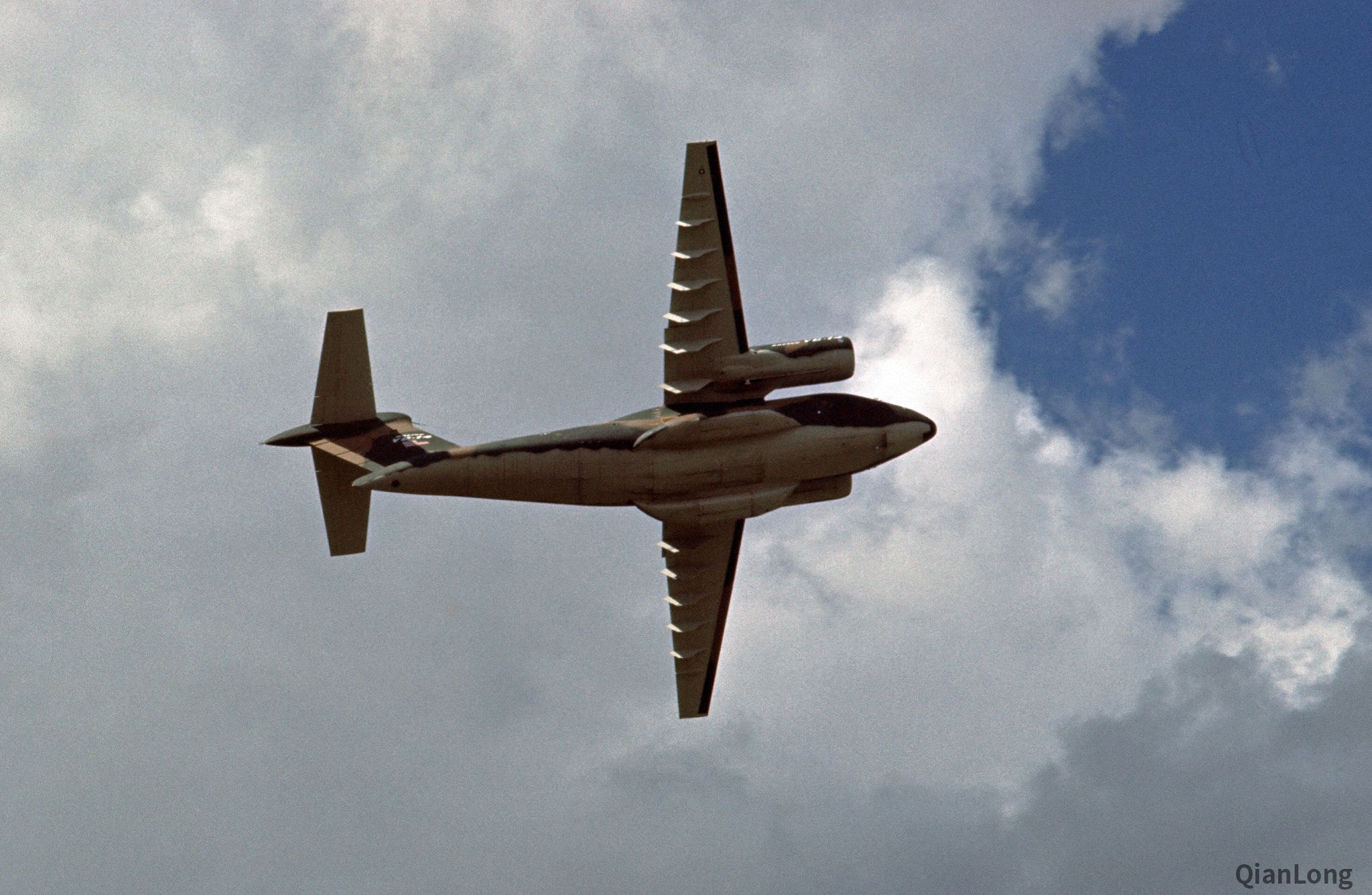 亮相巴黎航展的波音yc14运输机技术先进依然没有淘汰c1303