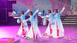 “舞动北京”大兴展演 颁发2018群众广场舞大奖