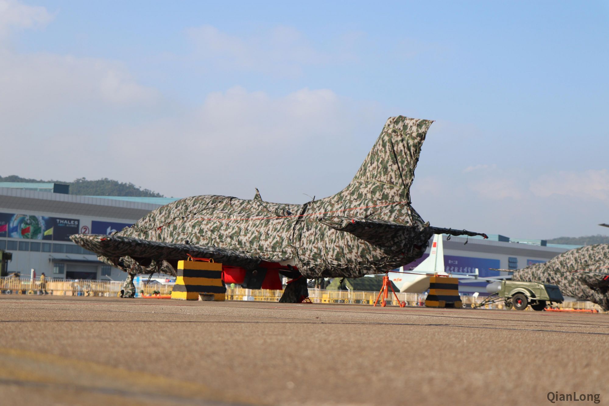 第十二届珠海航展开幕在即记者朝九晚八拍摄航展现场15