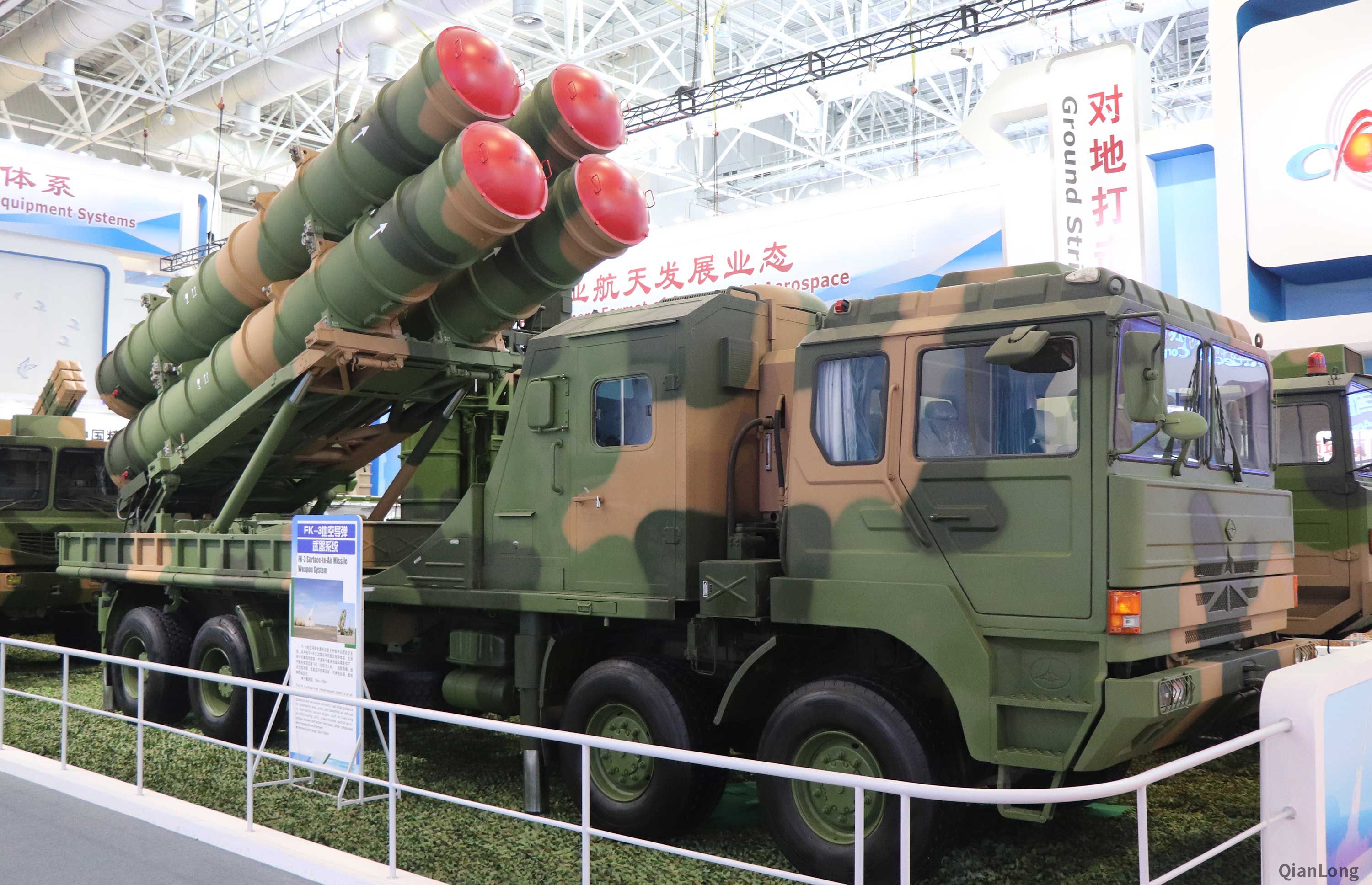 对外展出的fk-3地空导弹武器系统的发射/运载车.