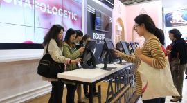 聚焦进博会|进博会首个团体观众日食品及农产品展区受热捧