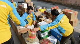 北京图见|快递小哥成剁手党