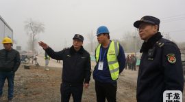 北京各区城管开展执法检查应对空气重污染黄色预警