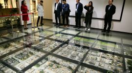 智慧城市峰会外宾感受银川创新“脉搏”