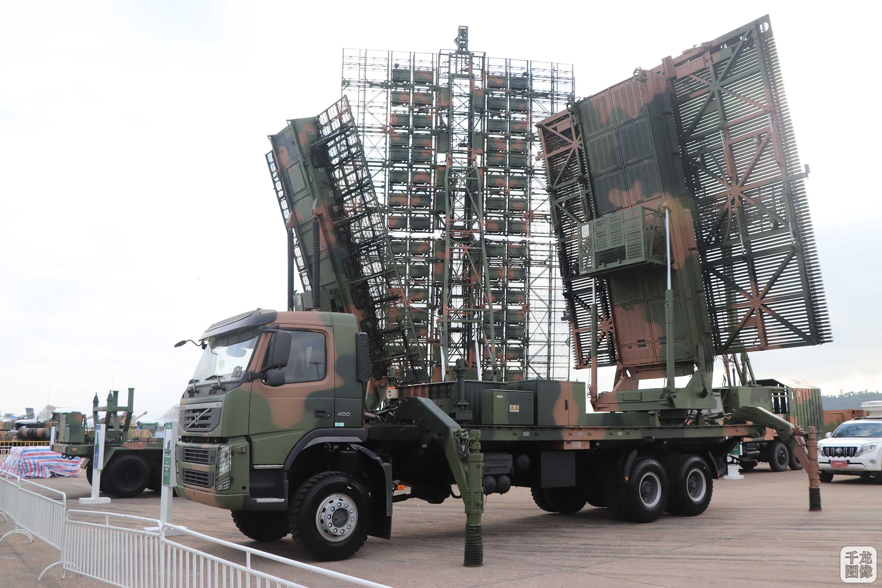 中国电科集团亮相珠海航展多型先进雷达参展11