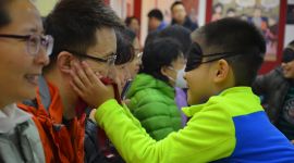 “护娃行动”公益课堂教孩子向陌生人说不