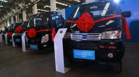 纯电动小型环卫车将驶入北京背街小巷