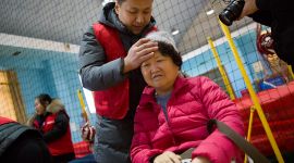 北京海淀区老年人收到志愿服务敬老大礼包