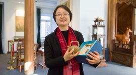 浙江德清20件原始瓷在故宫展示