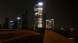 北京望京楼宇亮灯“我爱中国”迎接2019年