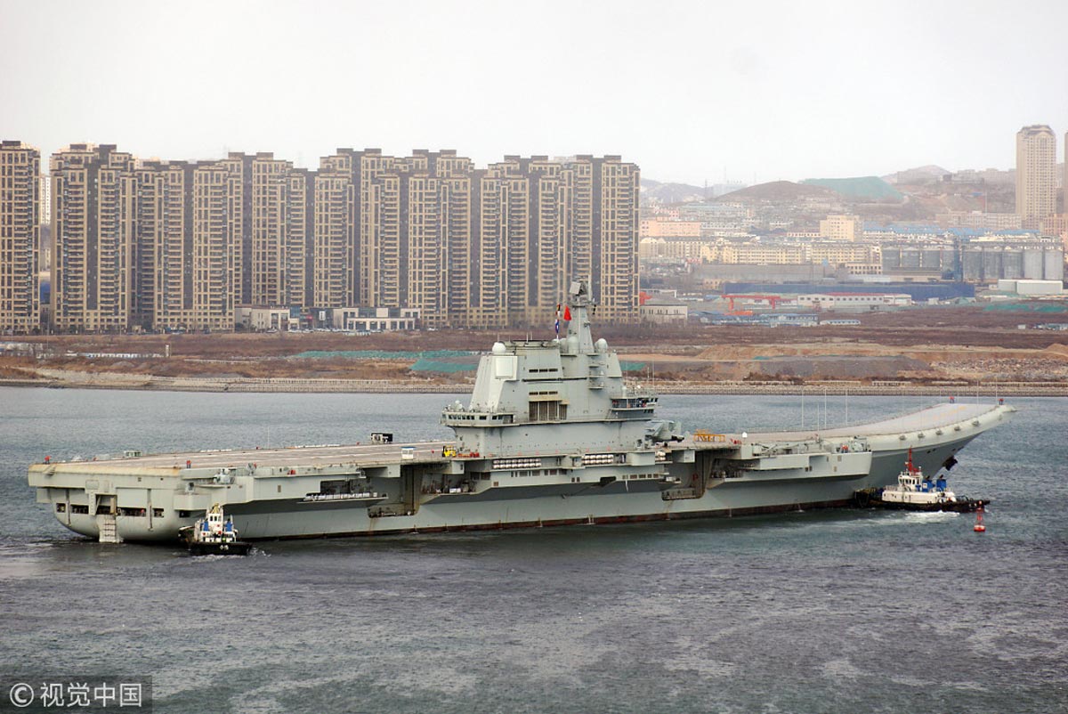2018年12月27日,大连,首艘国产航母开始第四次海试.