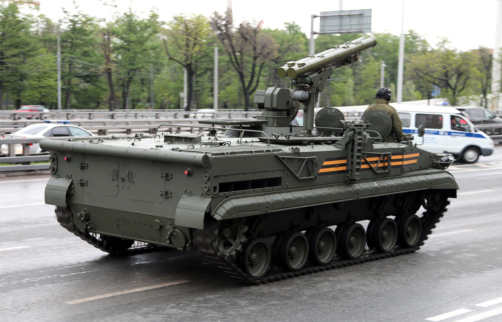 可击穿北约所有主战坦克前装甲局座评俄菊花超远程反坦克导弹系统2