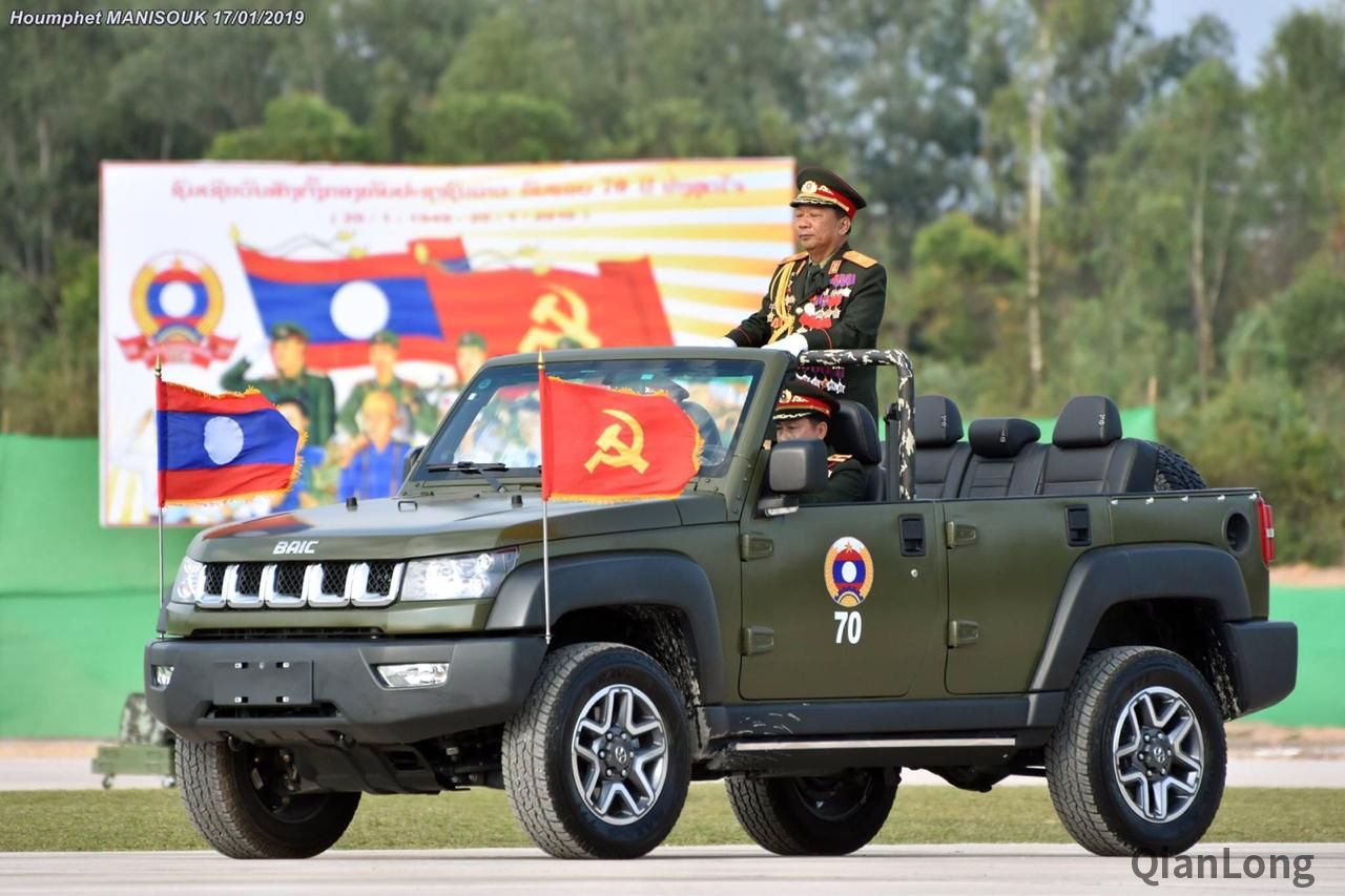 老挝举行老人民军建军70周年庆典集会 大批中国造武器亮相-千龙网·中