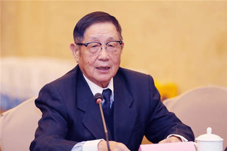 邹部长在会上提到我们国家的经济正在转型过程中,由数量型向质量型