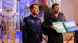 “伟大的变革——庆祝改革开放40周年大型展览”现场观众突破300万