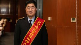 时代楷模 北京榜样|刘宝中：一辆公交车串起一条温情线