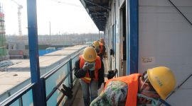 北京在建工程应急演练 员工亲身体验疏散逃生