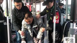 北京公交车队开展反恐处突演练