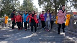 北京公交客八公司兄弟车队女职工登山庆节日