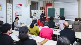 北京大兴老年课堂绘就“最美夕阳红”