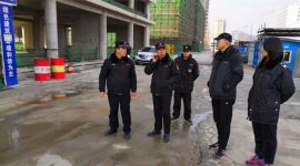 北京朝阳城管多措并举应对大风扬尘天气