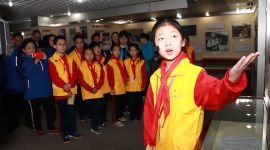 我们的节日·清明|北京天坛街道缅怀纪念老舍诞辰120周年