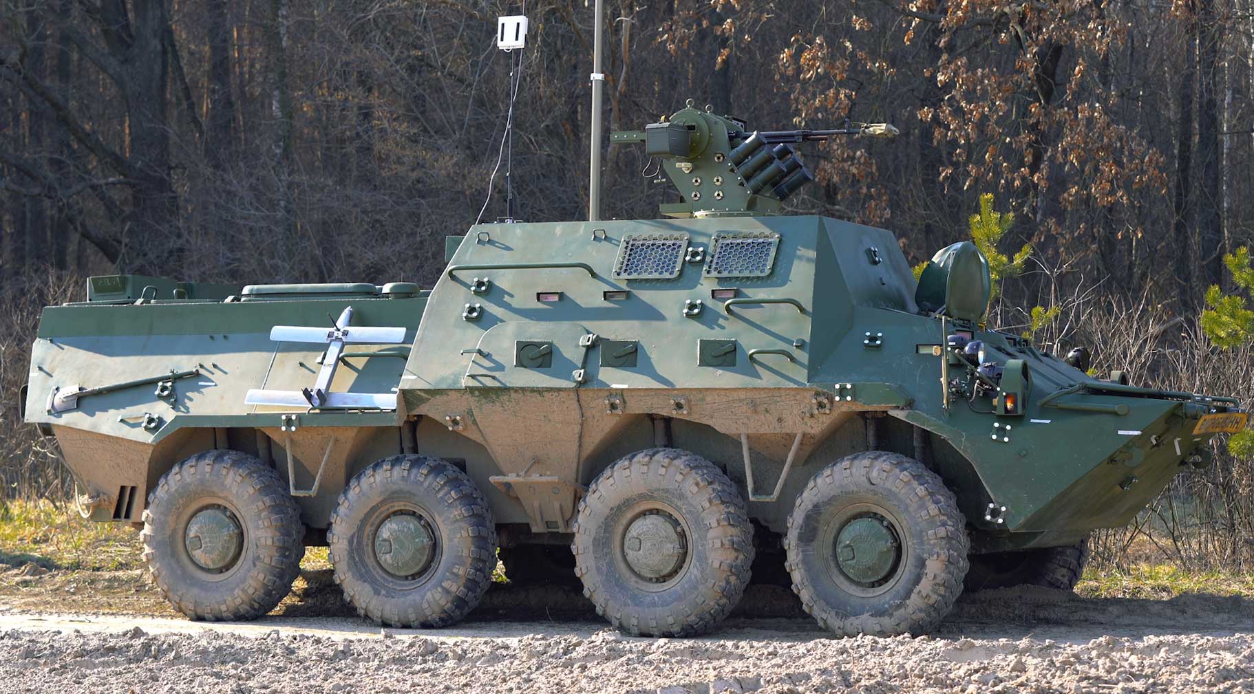 乌克兰最新装甲指挥车亮相 最大时速达到100千米