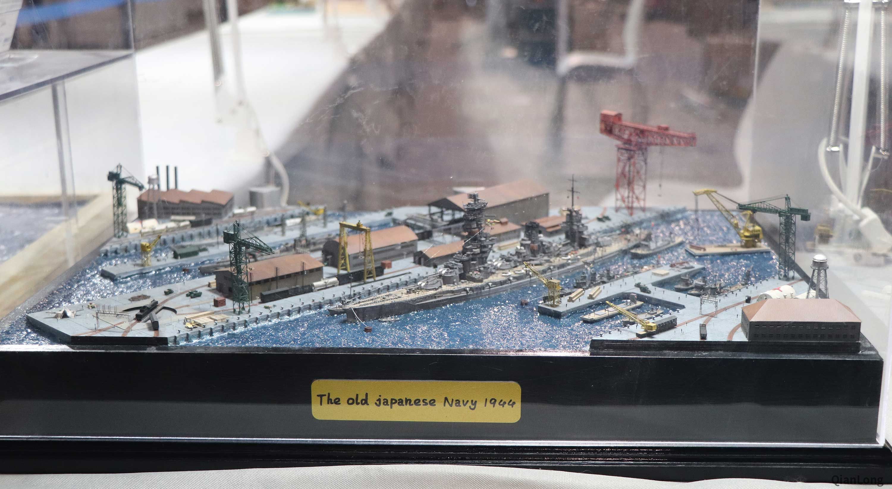 参加静态模型交流赛的场景模型,题材为二战时期的日本敌国海军船坞.