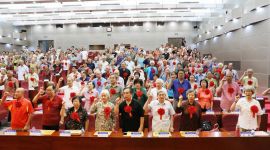 北航131位入党50年以上党员集体过“政治生日”