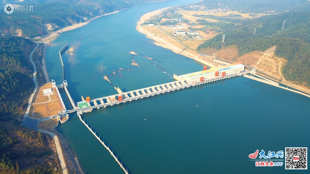 壮观全国重点网媒记者走进峡江水利枢纽3