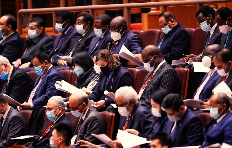两国可以依靠贸易增长,贸易结构改善,以及其他外部有利因素促进国内