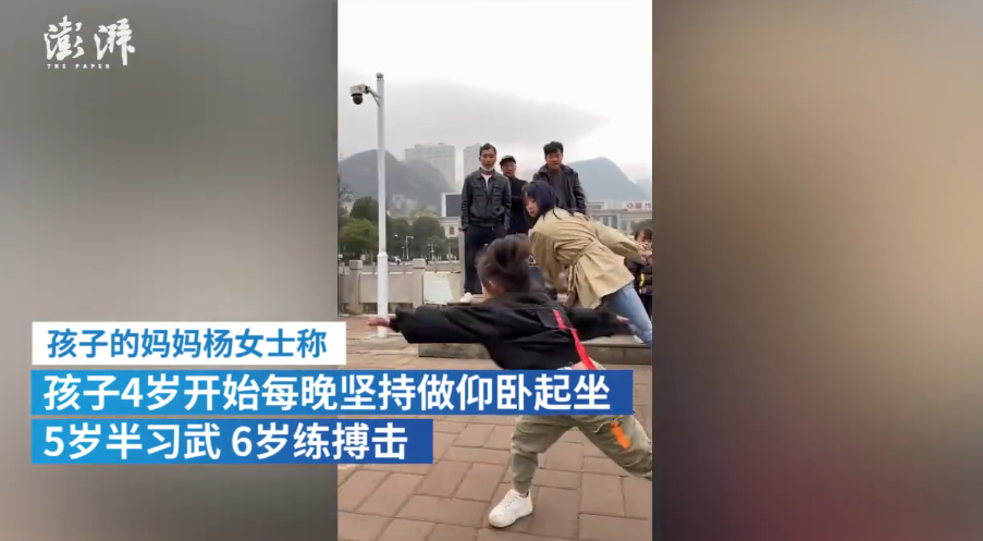 7岁女孩拥有腹肌妈妈5岁半习武6岁练搏击