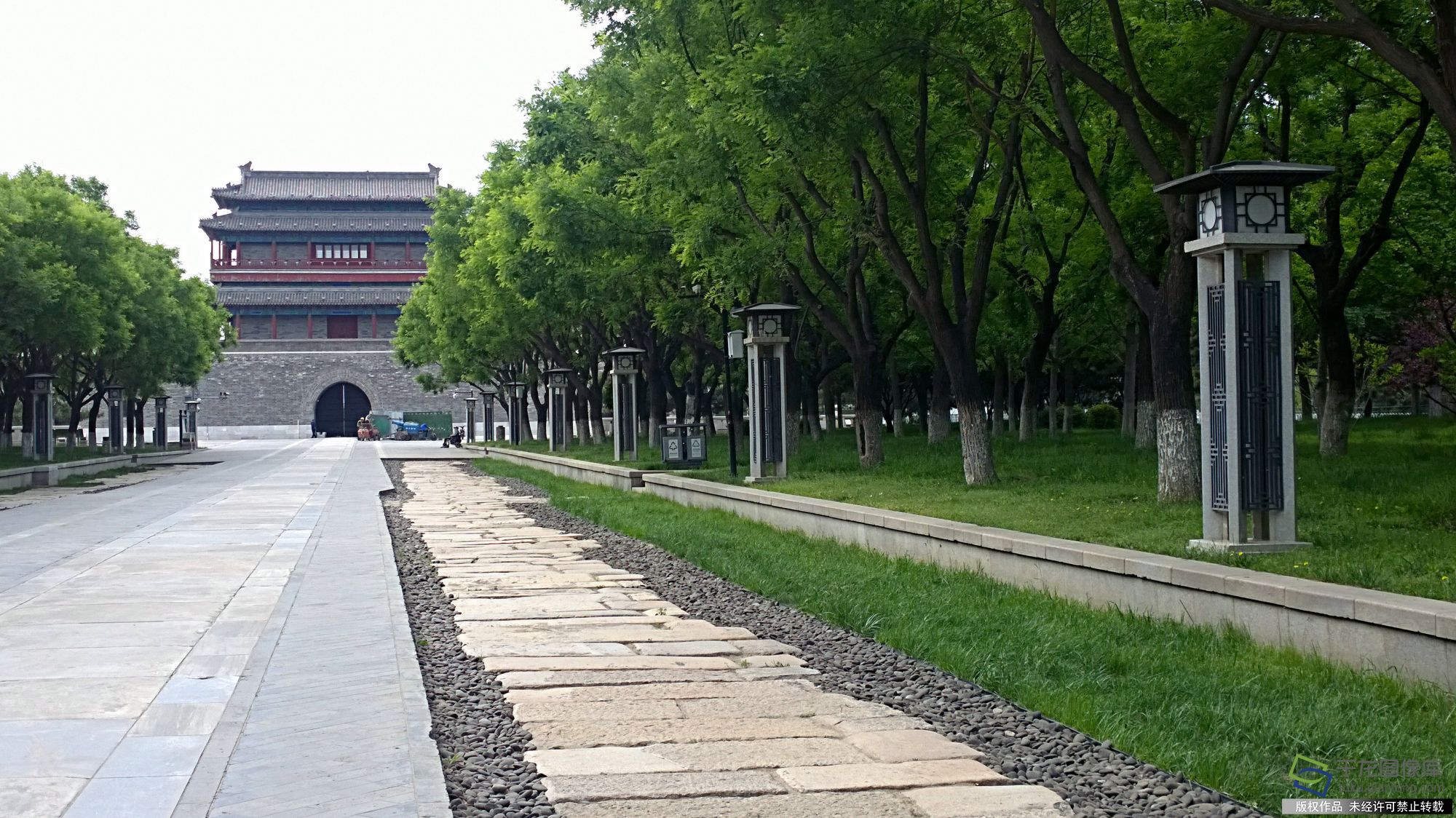 北京永定门公园扮靓南中轴线