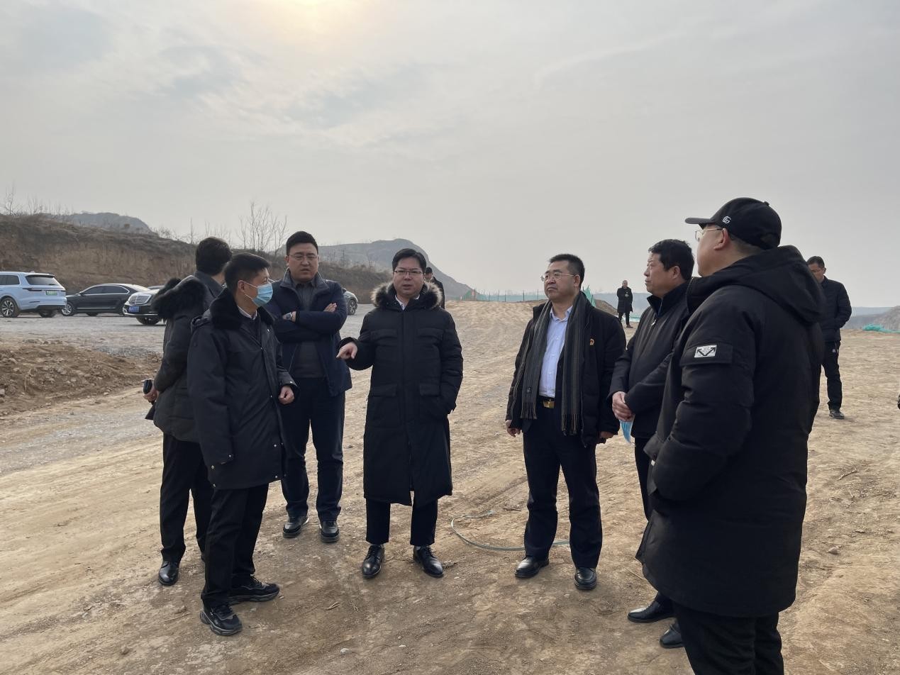 胡唐军就全面推进"五位一体,四个全面",打造文化高地做主题发言,他