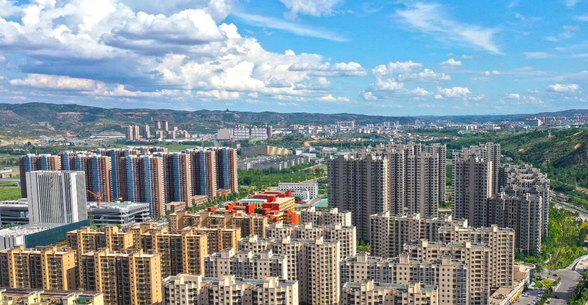 城市品质全域嬗变发展能级持续跃升砥砺奋进的神木步履铿锵