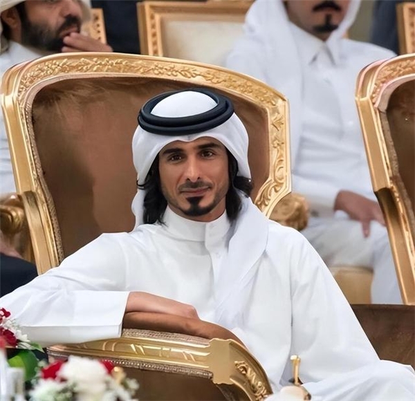 44岁卡塔尔王子帅出圈 诠释自律使我自由-千龙网·中国首都网