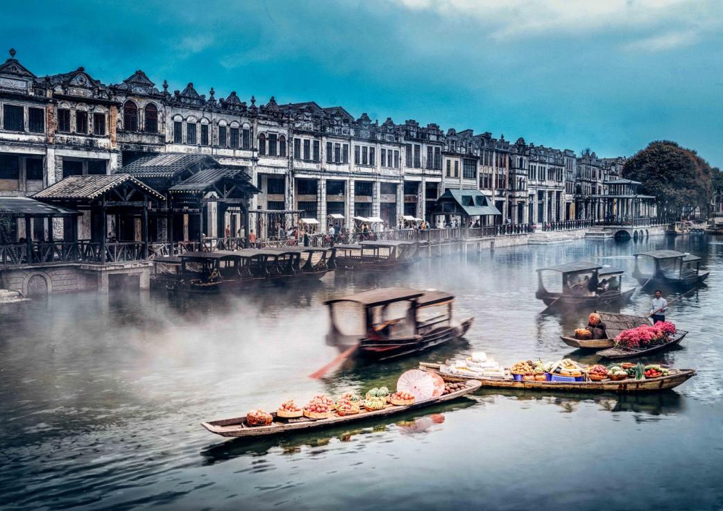 形成集华侨历史文化,商业综合,休闲度假以及岭南骑楼建筑景观聚集带