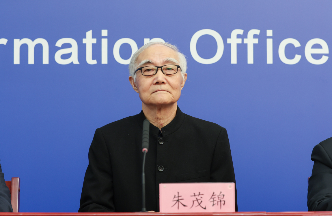 东城区前门街道草厂社区居民 朱茂锦