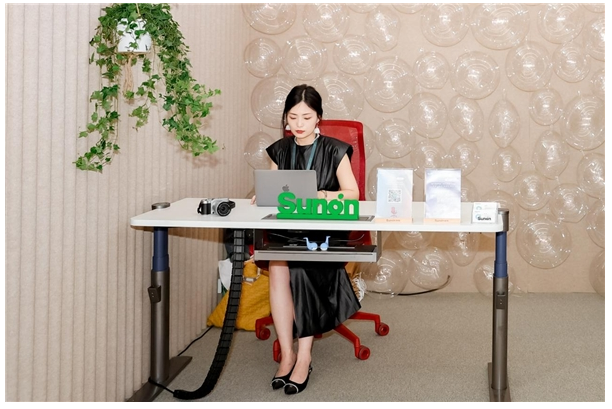 圣奥携健康智能办公家具产品亮相PG电子2023可持续设计峰会(图4) 圣奥携健康智能办公家具产品亮相PG电子2023可持续设计峰会(图4)