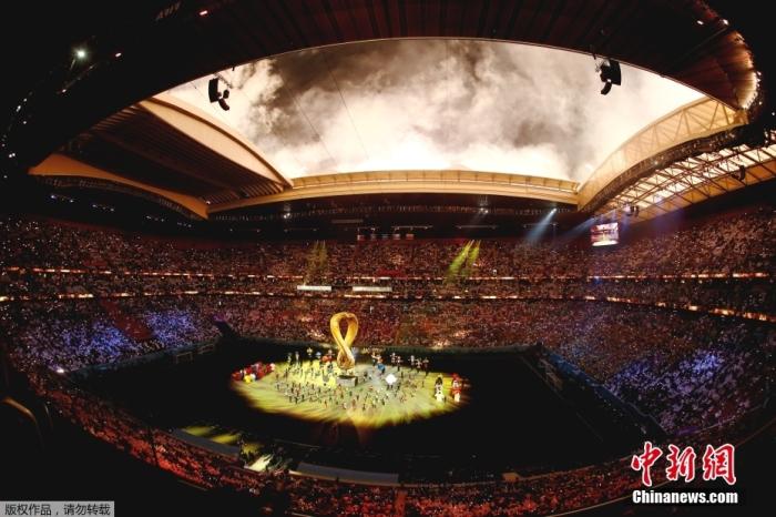 图为2022卡塔尔世界杯开幕式现场。